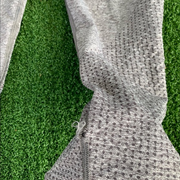 Gray gymshark leggings - Picture 8 of 9